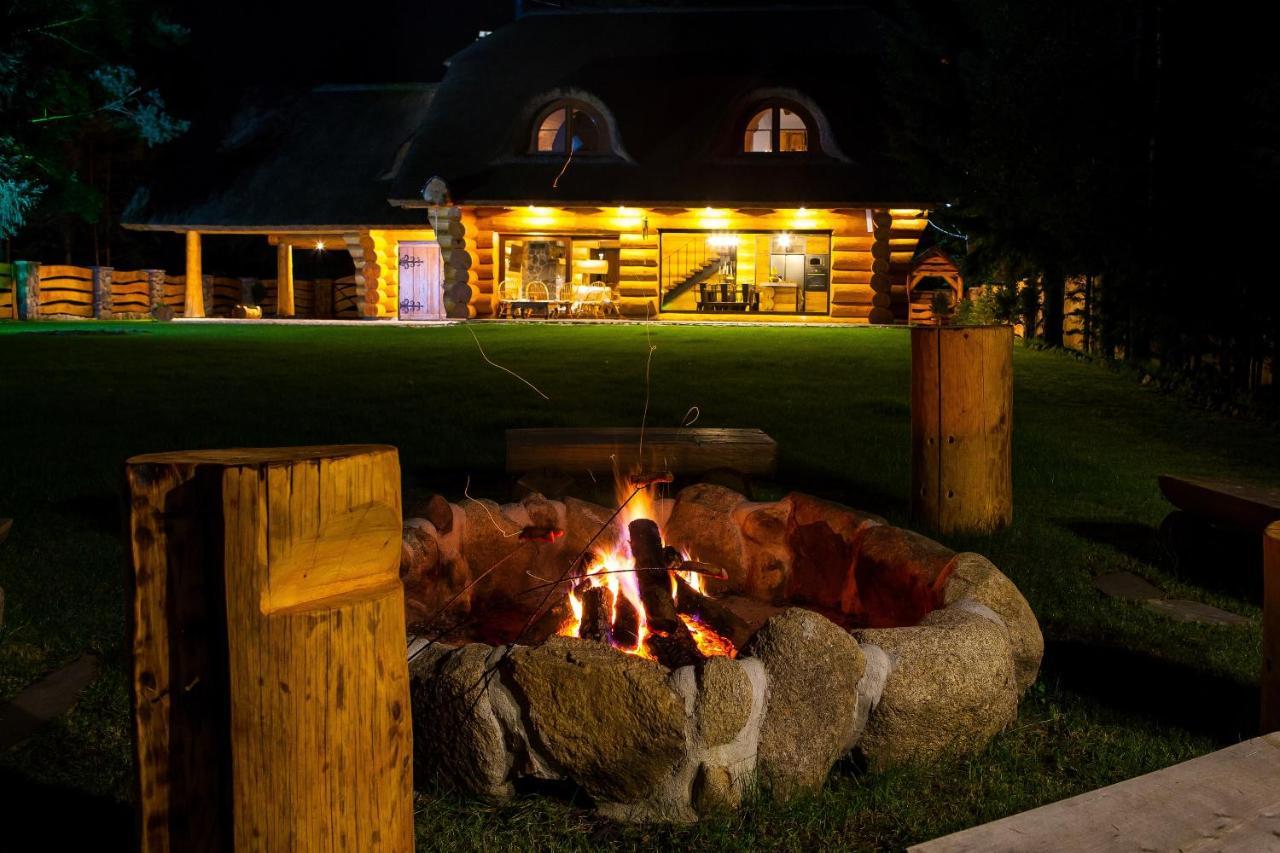 Saski Zakatek, Wakacje W Bajkowym Domku!!! Mazury, Sauna, Jezioro, Pomost, Sasek Maly Exteriör bild